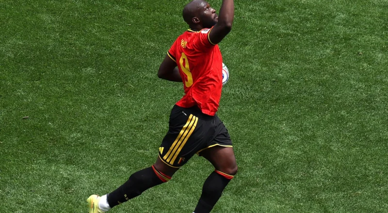Lukaku makes instant impact to force own goal and rescue draw for Belgium against Egypt